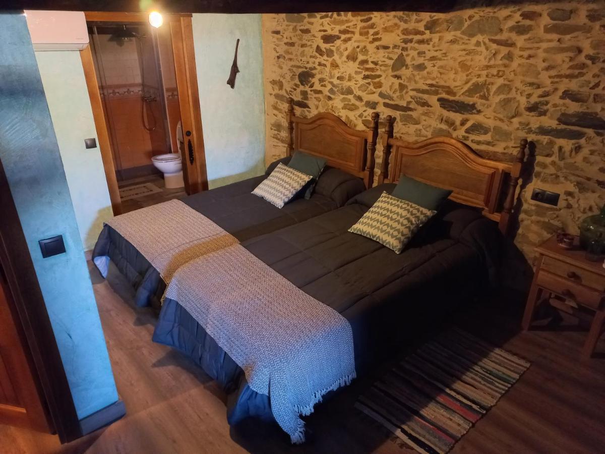 Casa Rural La Moraquintana Villa Santibanez el Bajo Esterno foto