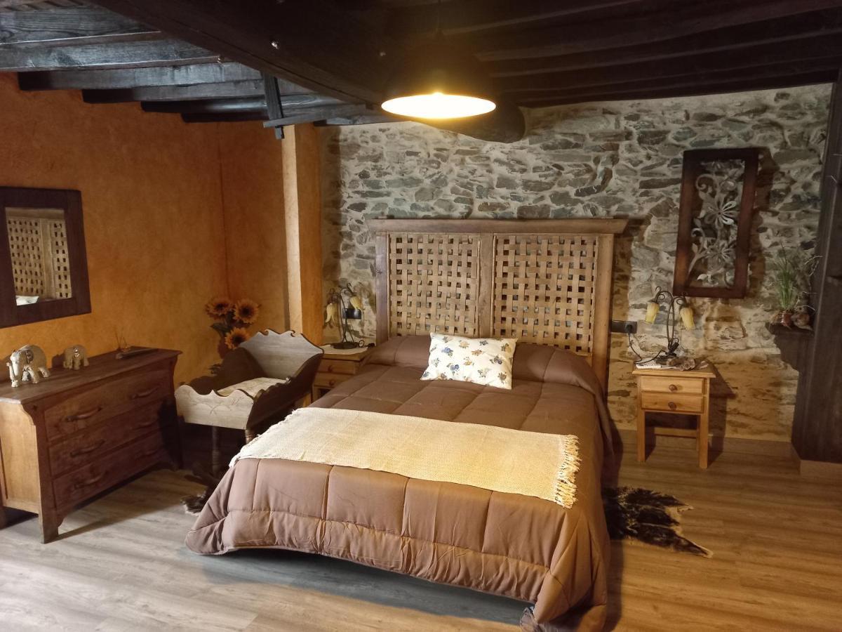 Casa Rural La Moraquintana Villa Santibanez el Bajo Esterno foto